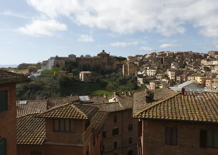 Panoramico San Martino 12 아파트 시에나