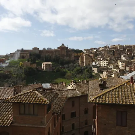 Panoramico San Martino 12 Appartement Sienne