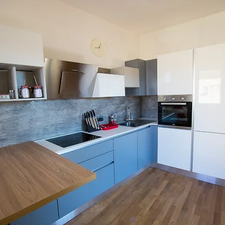 Panoramico San Martino 12 *